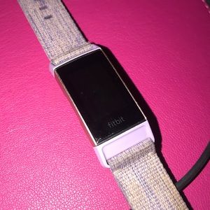 Fitbit charge 2 & charging cord⌚️